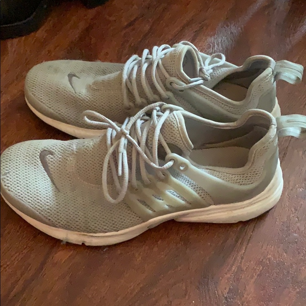 tennis shoes